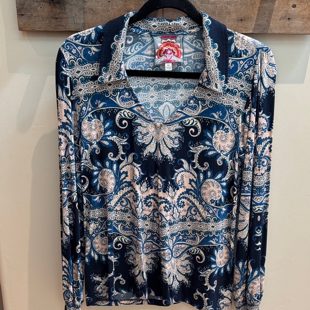 Johnny Was Janie Navy and Cream Floral Blouse